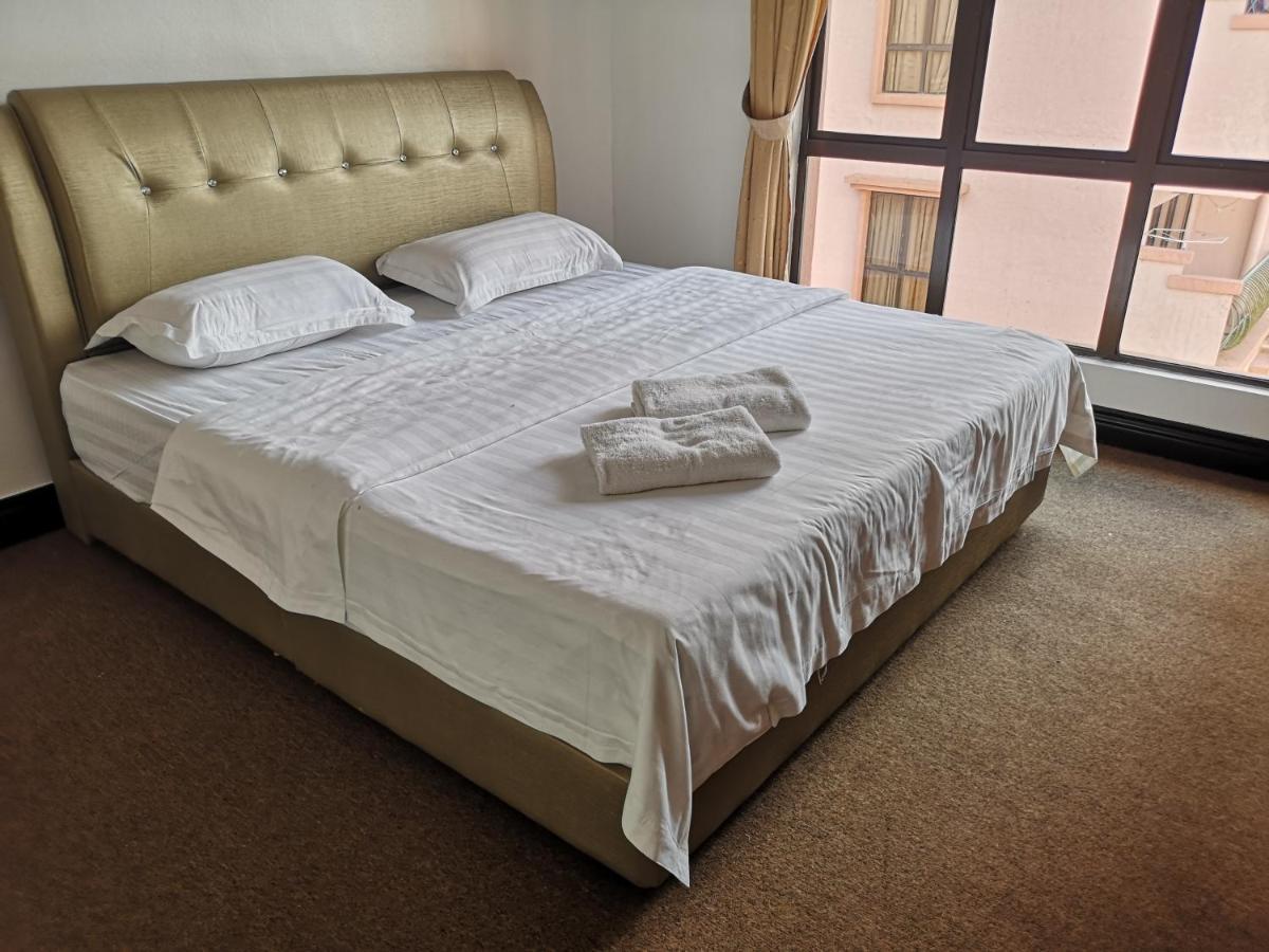 Marina Court Kk City Homestay Kota Kinabalu Eksteriør billede