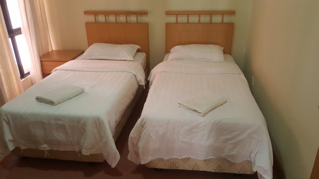 Marina Court Kk City Homestay Kota Kinabalu Eksteriør billede